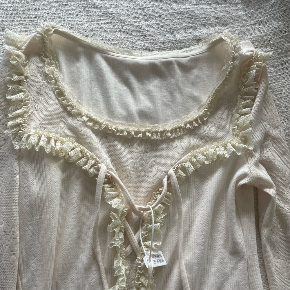 Lace Trim Cream Chemise Top - Picture 5 of 7